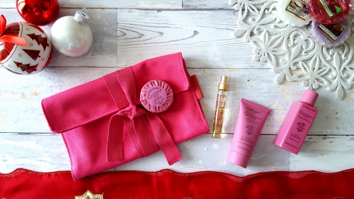 erbolario-kit-viaggio-airport-style-celebrities-cosa-mettere-in-valigia-come-vestirsi-valentina-coco-fashion-blogger-street-style