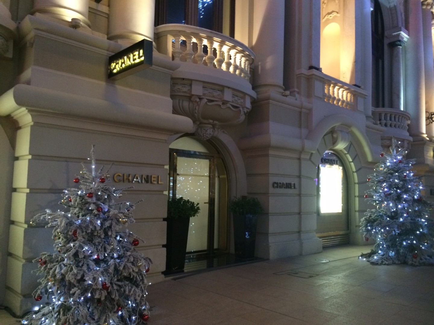 Bridgestone-DriveGuard-pneimatici-montecarlo-zagufashion-valentina-coco-travel-fashion-blogger-livestyle